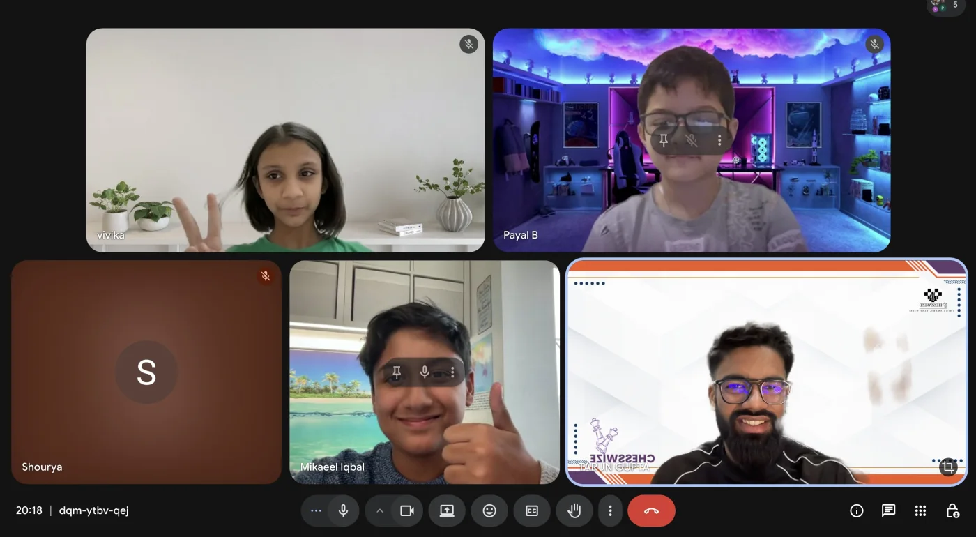 ChessWize live class screenshot showing coach and student board